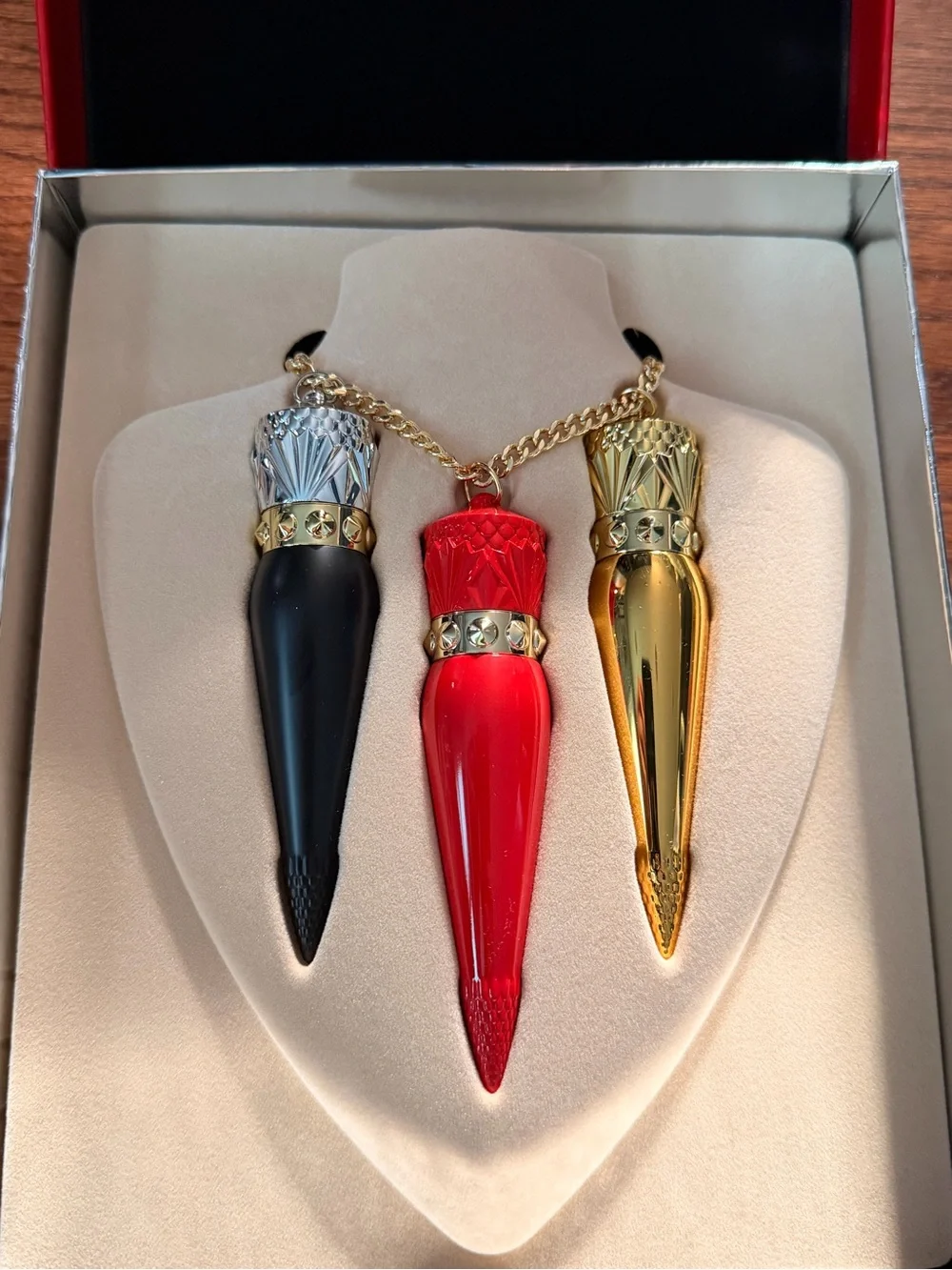 Christian Louboutin Lip Trio Rouge Louboutin Coffret Lipstick Necklace Set NIB
